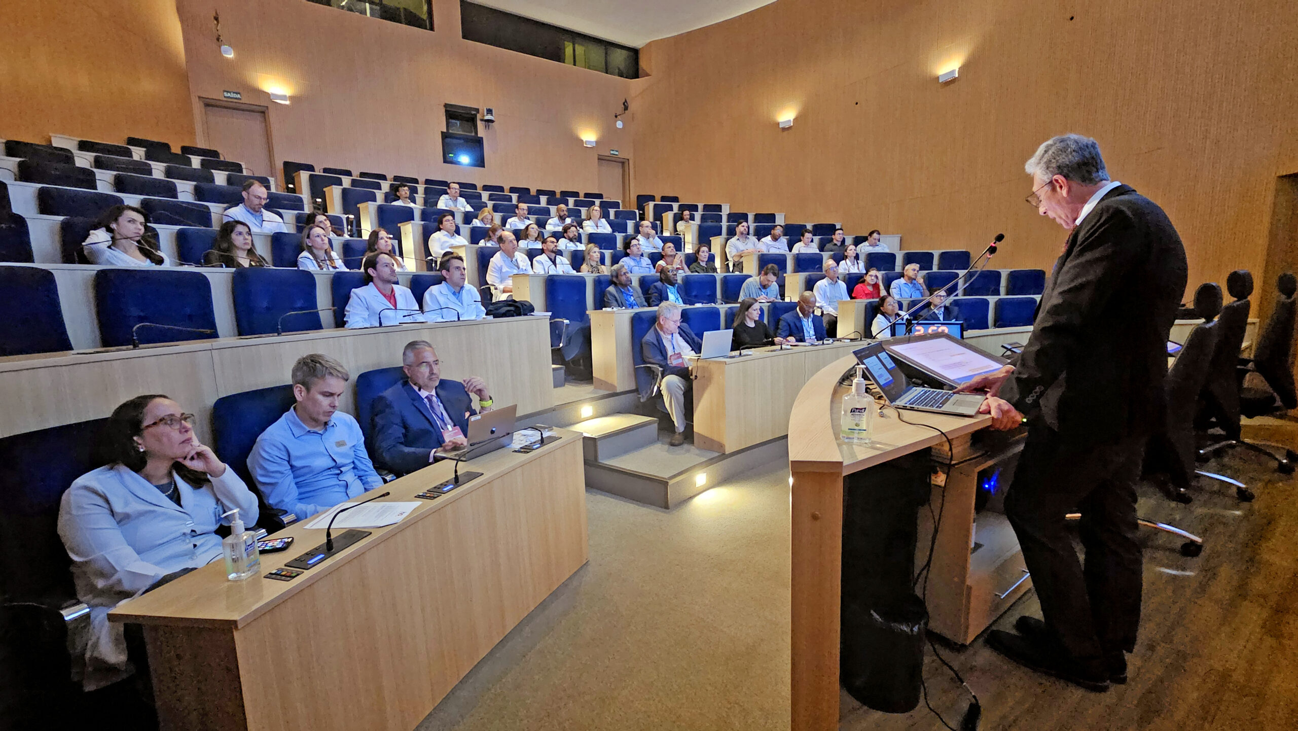 Simpósio internacional em Barretos debate transplante de fígado