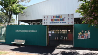 Profissionais irão atuar nas unidades da rede de ensino barretense