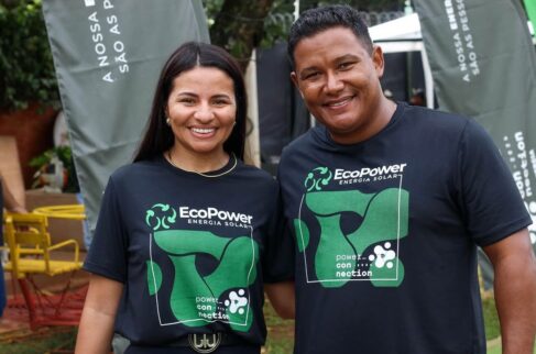 Família EcoPower em festa!! A diretora Nachila Oliveira é sinônimo de energia, liderança, inovação e completou mais um aniversário no último dia 11. Já no dia 12 de março foi a vez do CEO Anderson Oliveira receber muitos cumprimentos do seu time. Juntos conquistam tudo o que desejam com talento e dedicação. Os filhos José Lucas e Kayo Albino são os maiores presentes de Deus para a vida do casal. Mil felicidades! EcoPower em festa!