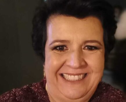 A professora Luciana Ferreira Scannavino festejou seu aniversário no dia 31 de março ao lado de familiares e amigos. Que o novo ciclo seja de muitas felicidades, saúde, paz e amor! Feliz novo ciclo!