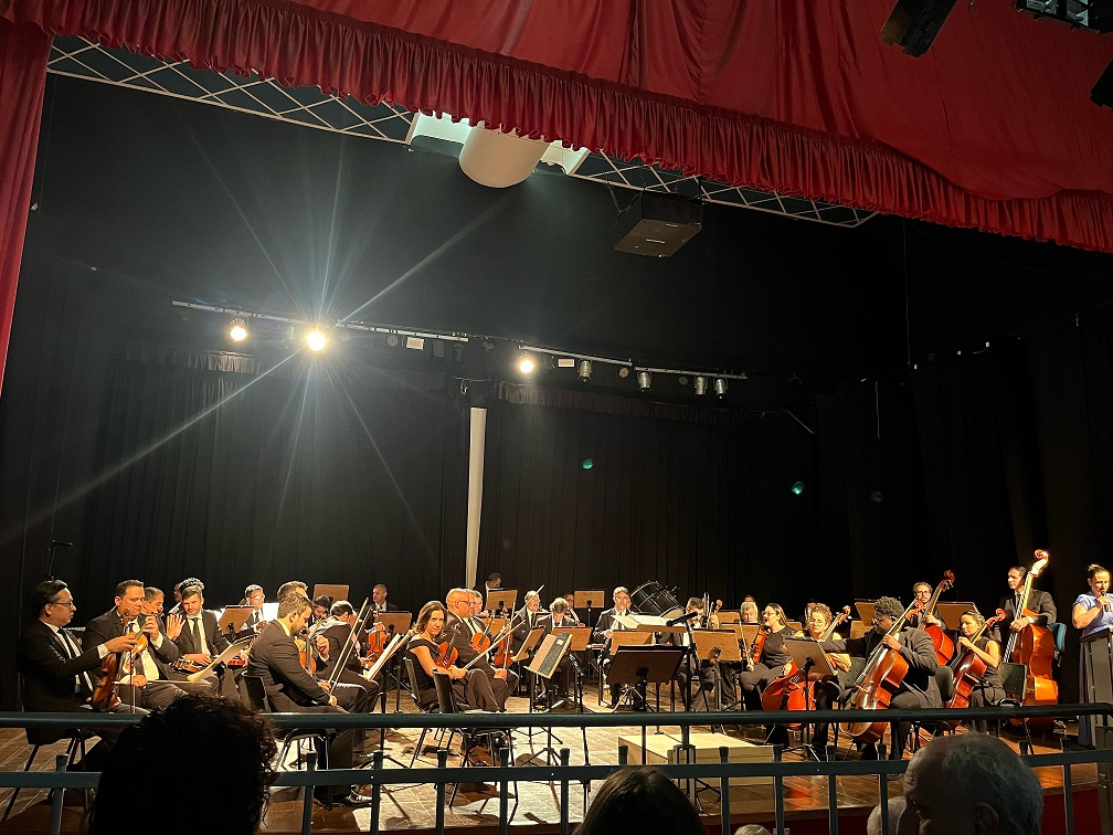 Comissão da Orquestra diz que prefeito politiza tema que é jurídico