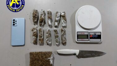 Auxiliar de serviços gerais é detido com maconha no bairro Santa Izabel (Foto: O Diário de Barretos)