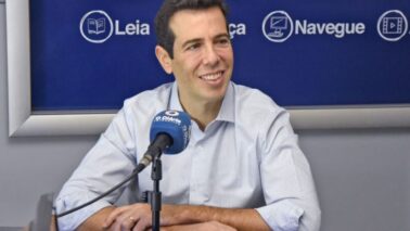 O governo de São Paulo agendou para sexta-feira (25), o pagamento, em parcela única, do bônus a servidores da rede estadual de ensino.