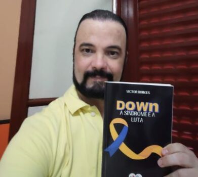 Vitor O barretense Victor Borges divulgou o lançamento do seu quinto livro, chamado Down: A Síndrome e a luta.