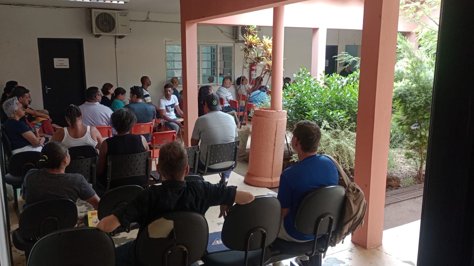 Feirão de Empregos da Santa Casa atrai mais de 130 candidatos