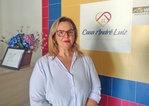 Casa André Luiz realiza campanha “Faça Parte de Nossa História” (Foto: O Diário de Barretos) A diretoria da Casa Transitória André Luiz, através da presidente Kátia Dorneles, está solicitando doações de agasalhos e cobertores os assistidos da entidade.