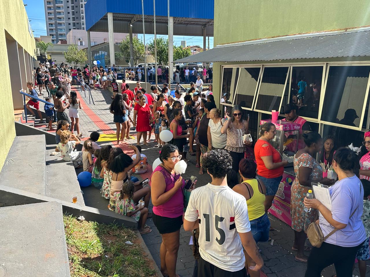 População participa de ações do Sabadão Solidário