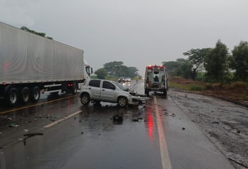 Condutor morre em acidente na rodovia Armando Sales de Oliveira 