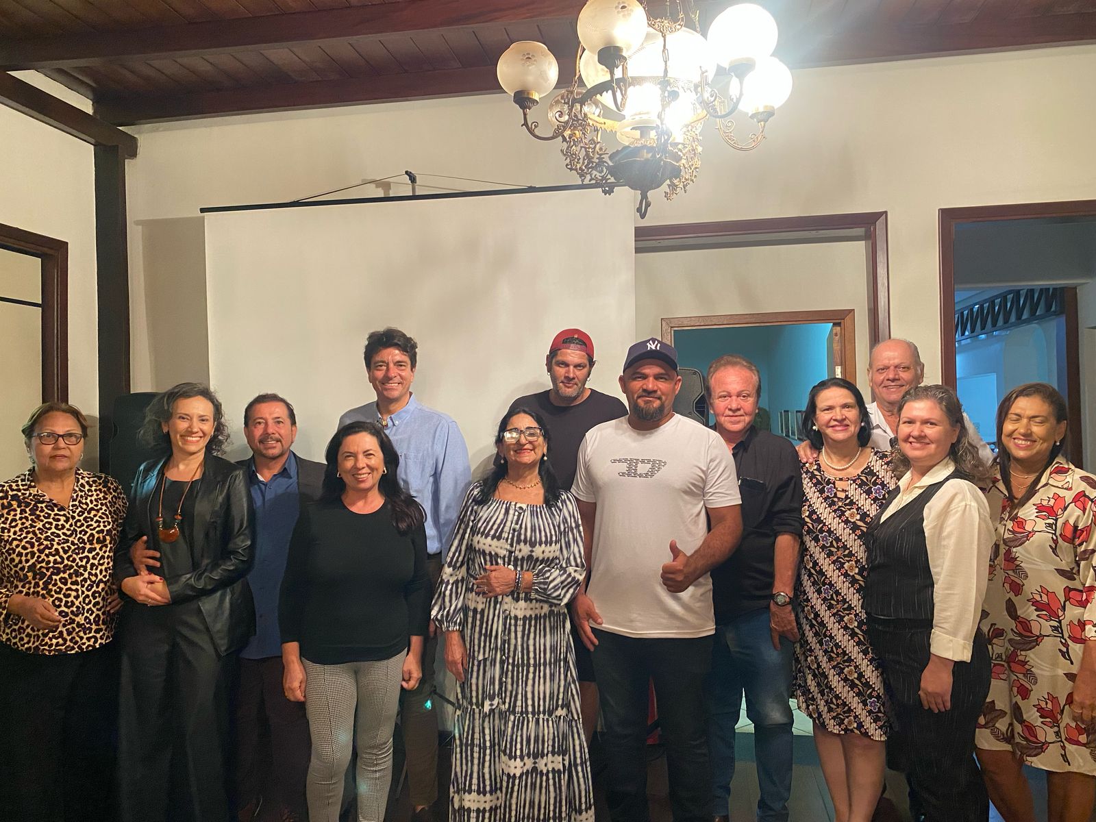 ALAB promove encontro cultural com o escultor do Boi Soberano