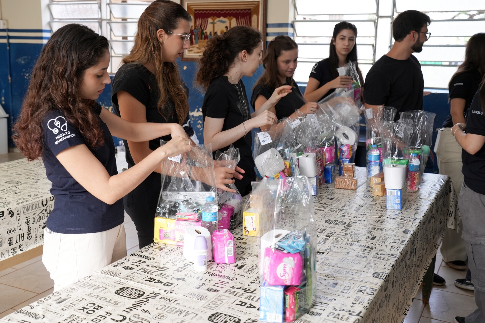 Alunos de Medicina participam de atividade em entidade