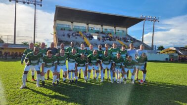 A equipe do Ricardinhos/Os Periquitos sagrou-se campeão no último sábado (26), da 4ª Copa Barretos de Futebol Master.