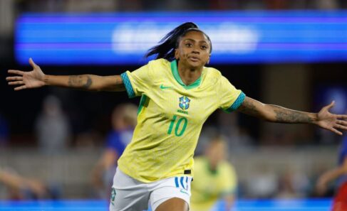 brasil A Seleção Brasileira Feminina quebrou um tabu no início da madrugada desta quarta-feira em San Jose, nos Estados Unidos.