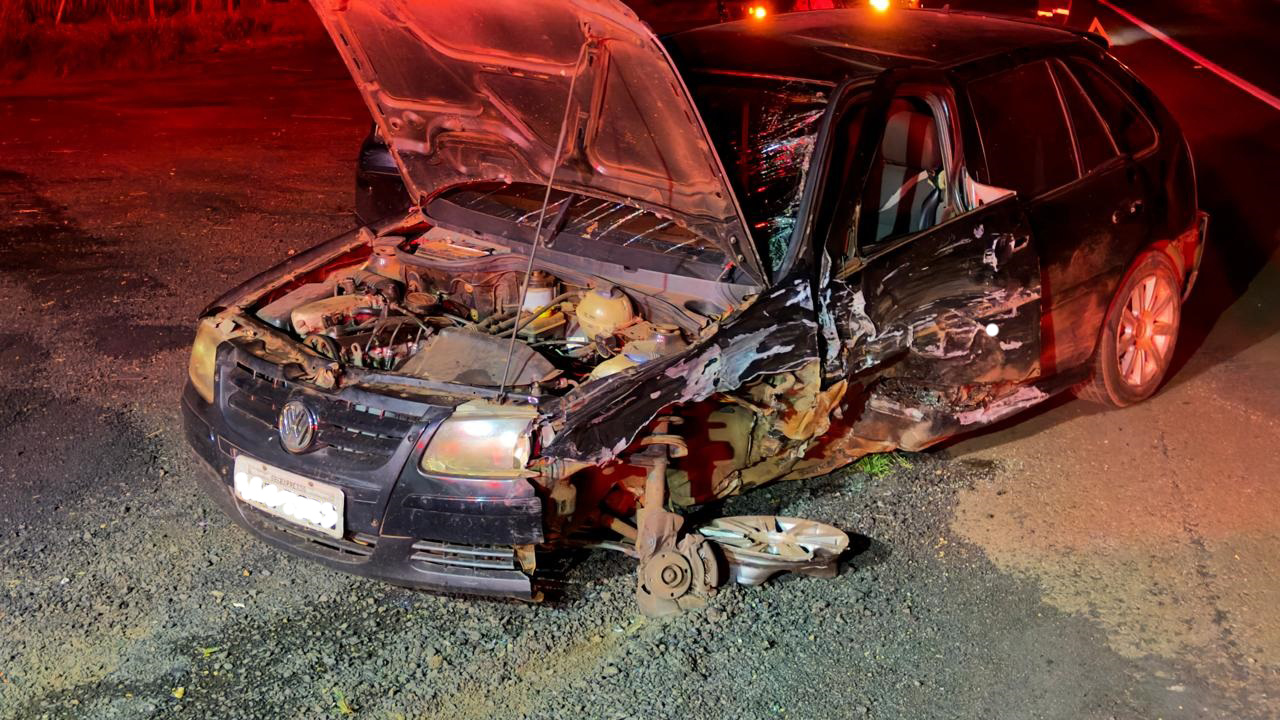 Colisão envolve dois carros na Faria Lima em Barretos