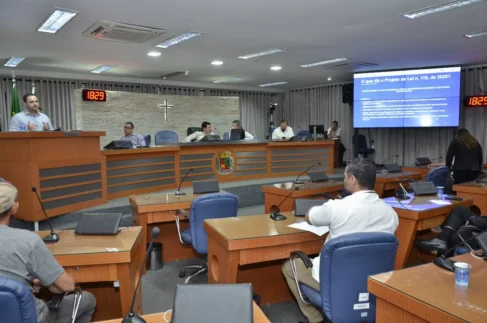 Audiência foi realizada na noite de quinta-feira no Legislativo barretense Audiência foi realizada na noite de quinta-feira no Legislativo barretense