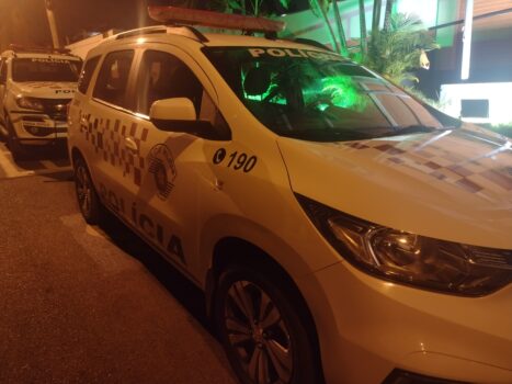 Jovem é presa por tráfico no bairro Luís Spina (Foto: O Diário de Barretos) Jovem é presa por tráfico no bairro Luís Spina (Foto: O Diário de Barretos)
