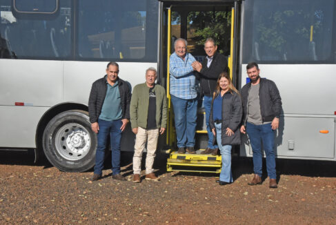 ONIBUS A partir deste domingo, dia 1º de junho, a empresa Global S/A Transportes Urbanos assume a operação dos serviços de transporte coletivo no município.