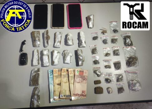 Polícia Militar prende homem investigado por tráfico de entorpecentes (Foto: O Diário de Barretos) Polícia Militar prende homem investigado por tráfico de entorpecentes (Foto: O Diário de Barretos)