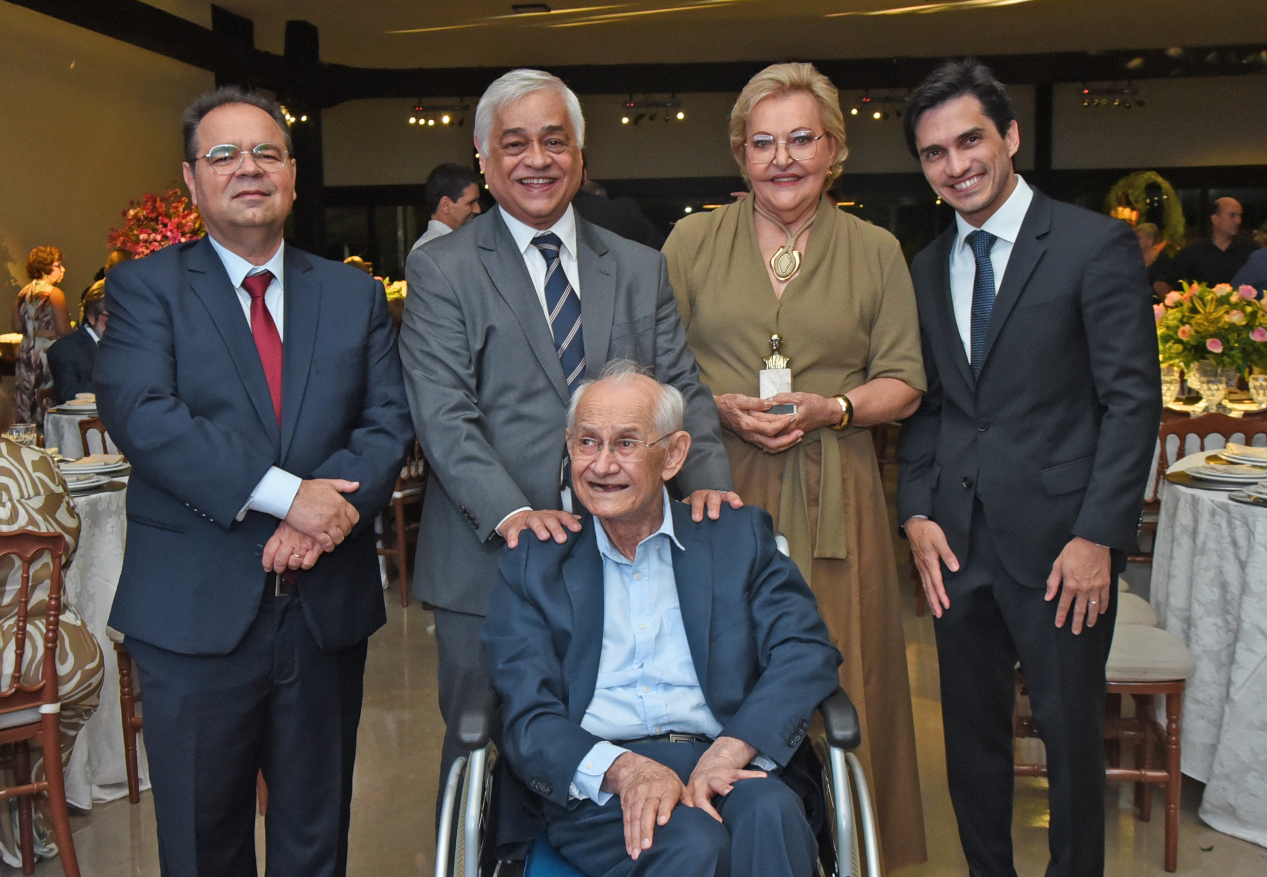 Rosa Carneiro é Homenageada com o Troféu Dom José