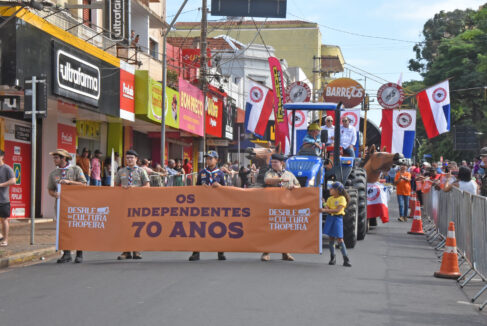 Desfile da Cultura Tropeira é destaque na cidade