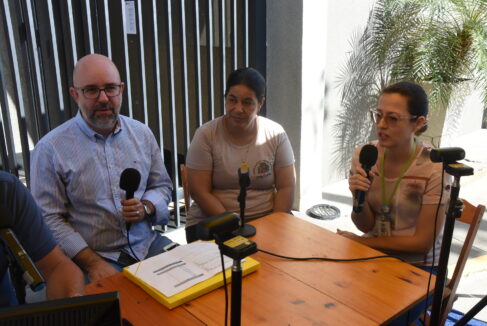 TIN_7563 O alto índice de registros de casos de Dengue em Barretos, que já contabiliza 3043 casos positivos e 13 pacientes internados, além de 34 casos de Chikungunya, foi abordado pelo médico infectologista, Dr. Guilherme Freire, no programa Revista Interativa da Rádio O Diário Independente.