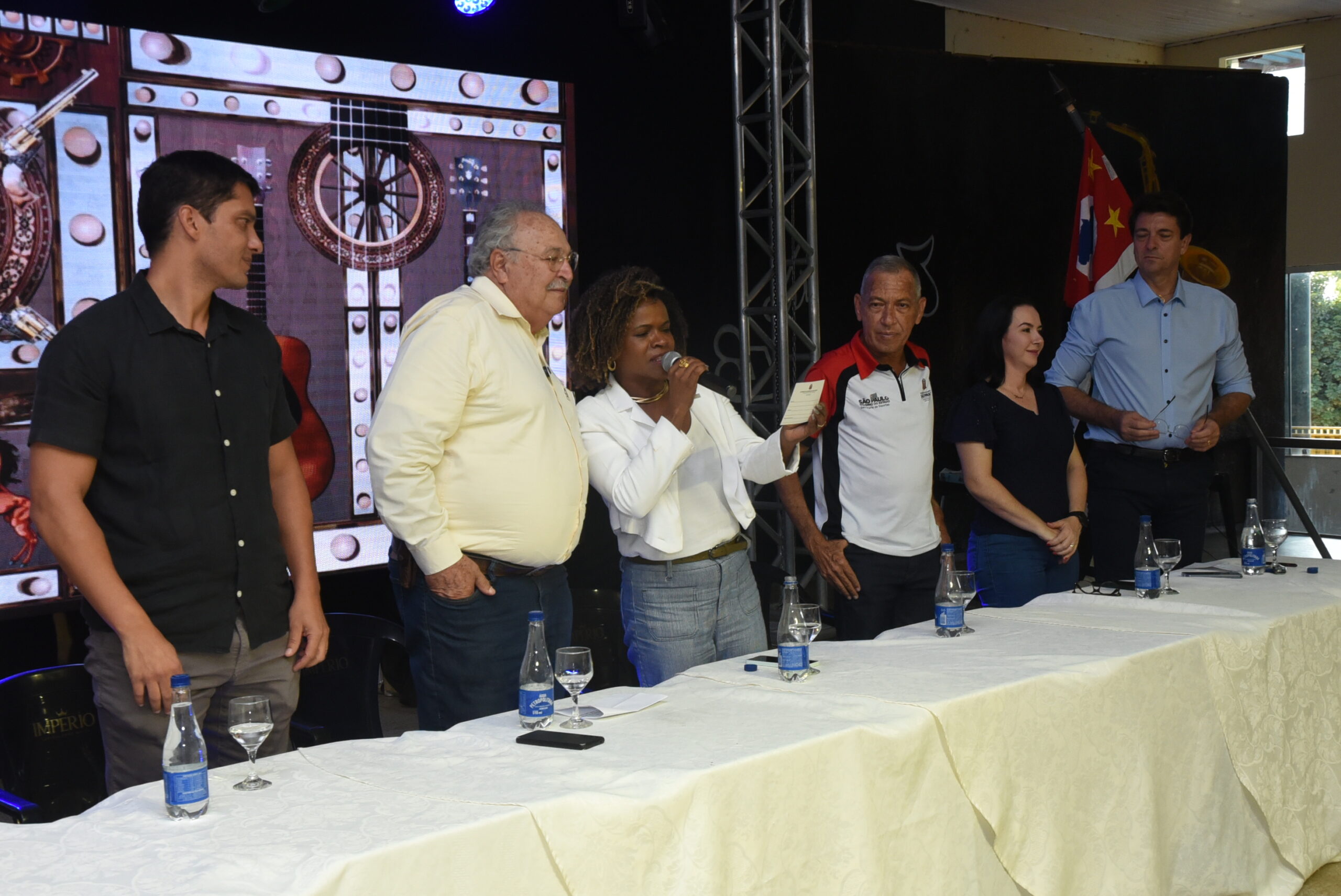 Com delegações de 45 cidades tem início os 27º JOMI
