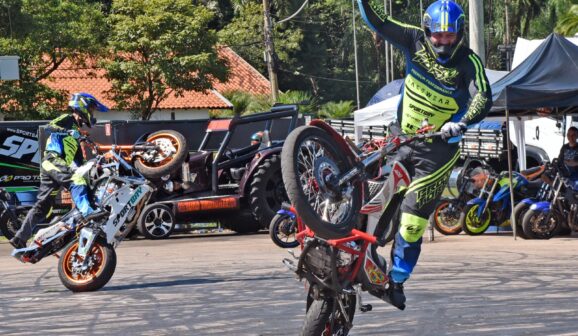 Adrenalina sobre duas rodas embala Motorcycles