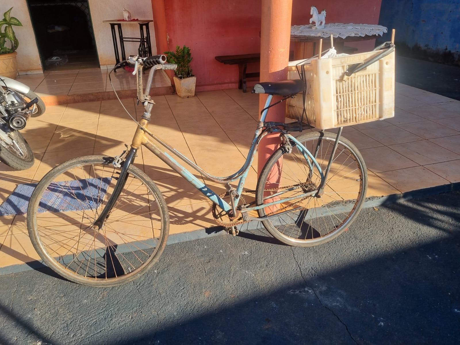 Ciclista fica ferido em acidente no bairro Celina
