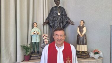 A celebração do Dia das Mães terá duas missas celebradas nos cemitérios de Barretos neste domingo (11), através do padre Deonisio Helko da paróquia Santo Antônio de Pádua.