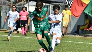 As equipes do Barretos Esporte Clube categorias Sub-15 e Sub-17 jogam hoje (24), em Olímpia, no estádio municipal Maria Tereza Breda.