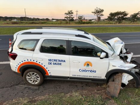 Veículo da prefeitura se envolve em acidente na rodovia Washington Luís (Foto: O Diário de Barretos) Veículo da prefeitura se envolve em acidente na rodovia Washington Luís (Foto: O Diário de Barretos)