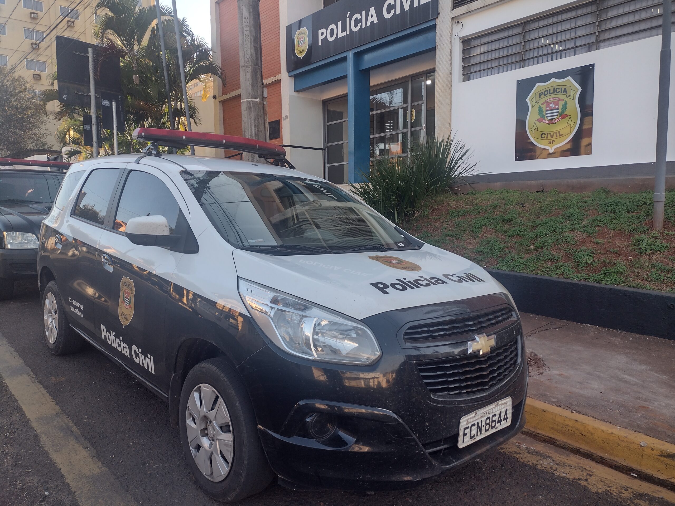 Pedreiro procura a polícia e denuncia estelionato