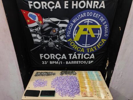 PM detém infratores na prática de entorpecente (Foto: O Diário de Barretos) PM detém infratores na prática de entorpecente (Foto: O Diário de Barretos)