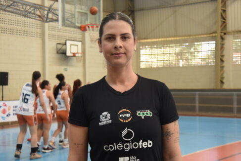 Cinthia Almeida Com um excelente trabalho no Centro de Formação Esportiva do Estado de São Paulo que funciona no ginásio do CEMEPE América