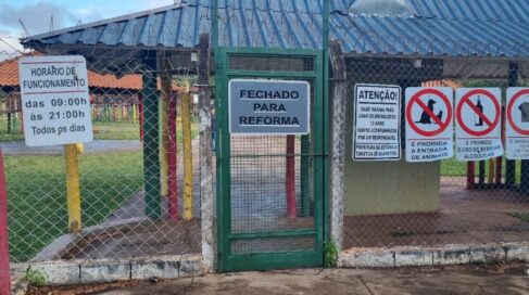 Aviso de fechamento temporário foi colocado na entrada do local (Foto: Divulgação) Aviso de fechamento temporário foi colocado na entrada do local (Foto: Divulgação)