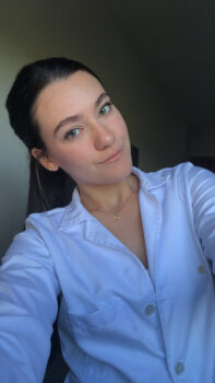 Maria Eduarda da Silva Pinelli, estudante do 3º período do curso de medicina da FACISB, orientada pelo prof. Robson Aparecido dos Santos Boni Dopamina cara x dopamina barata: o custo invisível dos hábitos