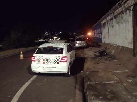 Colisão deixa motociclista ferido na área central em Barretos (foto: O Diário de Barretos) Colisão deixa motociclista ferido na área central em Barretos (foto: O Diário de Barretos)