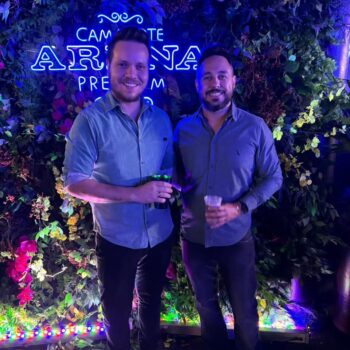 + Em festa + Em festa