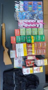 Homem preso pela PM por violência doméstica e tráfico confessa participação em roubo(Foto: O Diário de Barretos) Homem preso pela PM por violência doméstica e tráfico confessa participação em roubo(Foto: O Diário de Barretos)