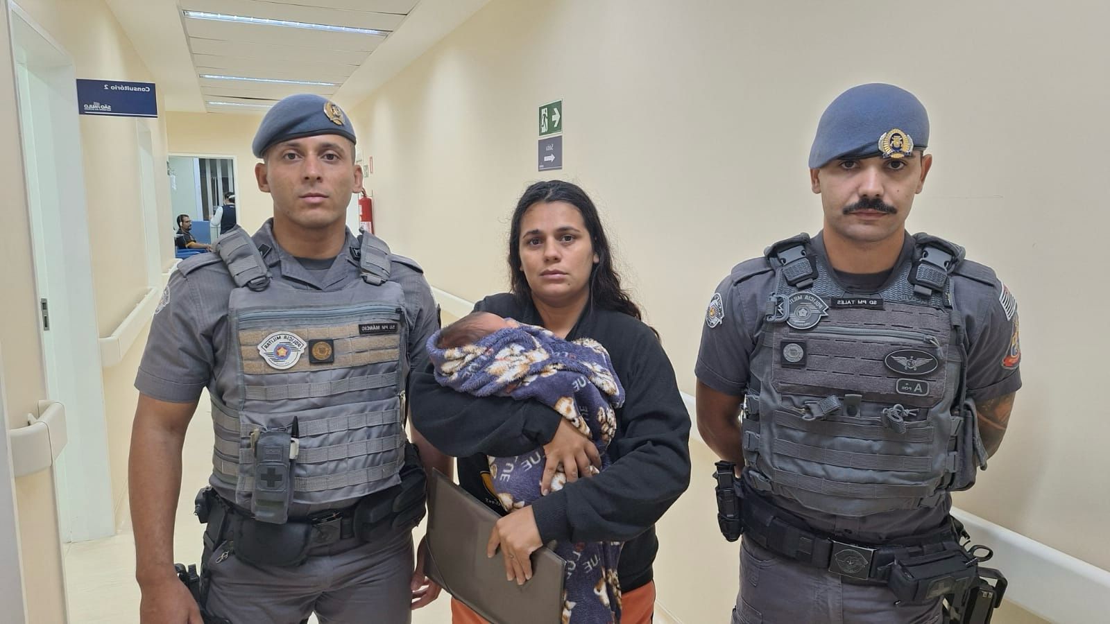Policiais Militares salvam bebê vítima de engasgamento