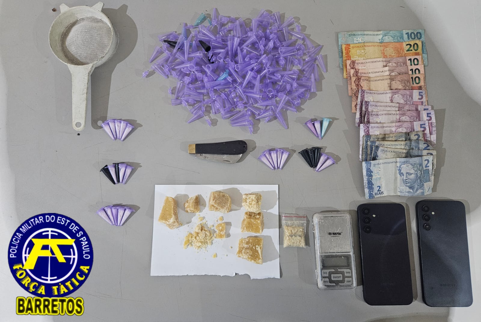 Polícia Militar detém dois por tráfico no bairro Luís Spina