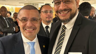 Deputado Marcelo Aguiar e pastor barretense Daniel Santos (Foto: Divulgação)