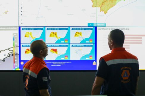 REAL: Modernização de estrutura para acompanhar Fase Vermelha no Estado Monitoramento permite antecipar riscos e reforçar combate a incêndios
