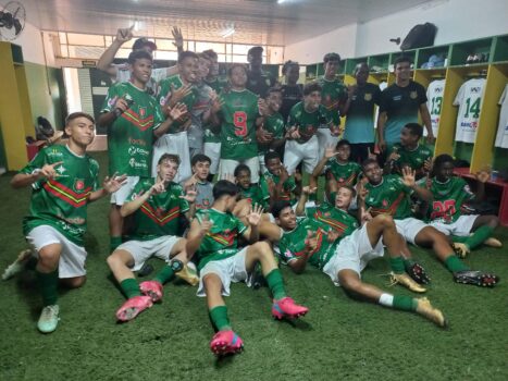 WhatsApp Image 2025-06-21 at 11.05.15 O Barretos Esporte Clube carimbou a classificação à segunda fase do Campeonato Paulista Sub-15 ao vencer o Atlético Monte Azul pelo placar de 6 a 1, no estádio Fortaleza.