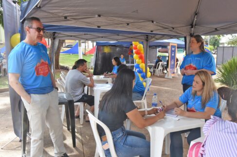 PREVENÇÃO: Ação gratuita ofereceu exames e orientações sobre doenças respiratórias Barretos pode ter 12 mil asmáticos e evento reforça importância do diagnóstico e da vacinação