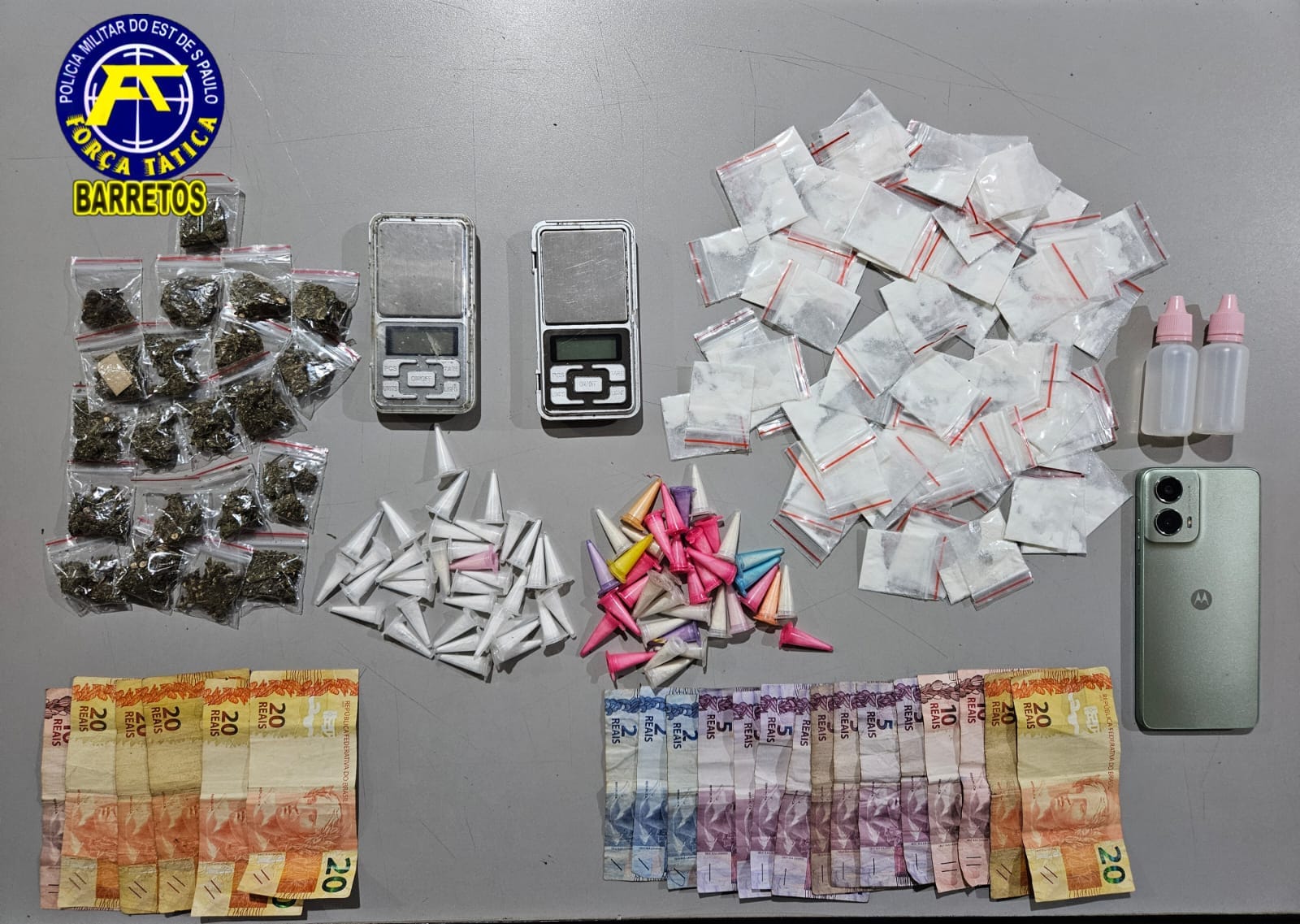 Polícia Militar prende dois por tráfico de entorpecente