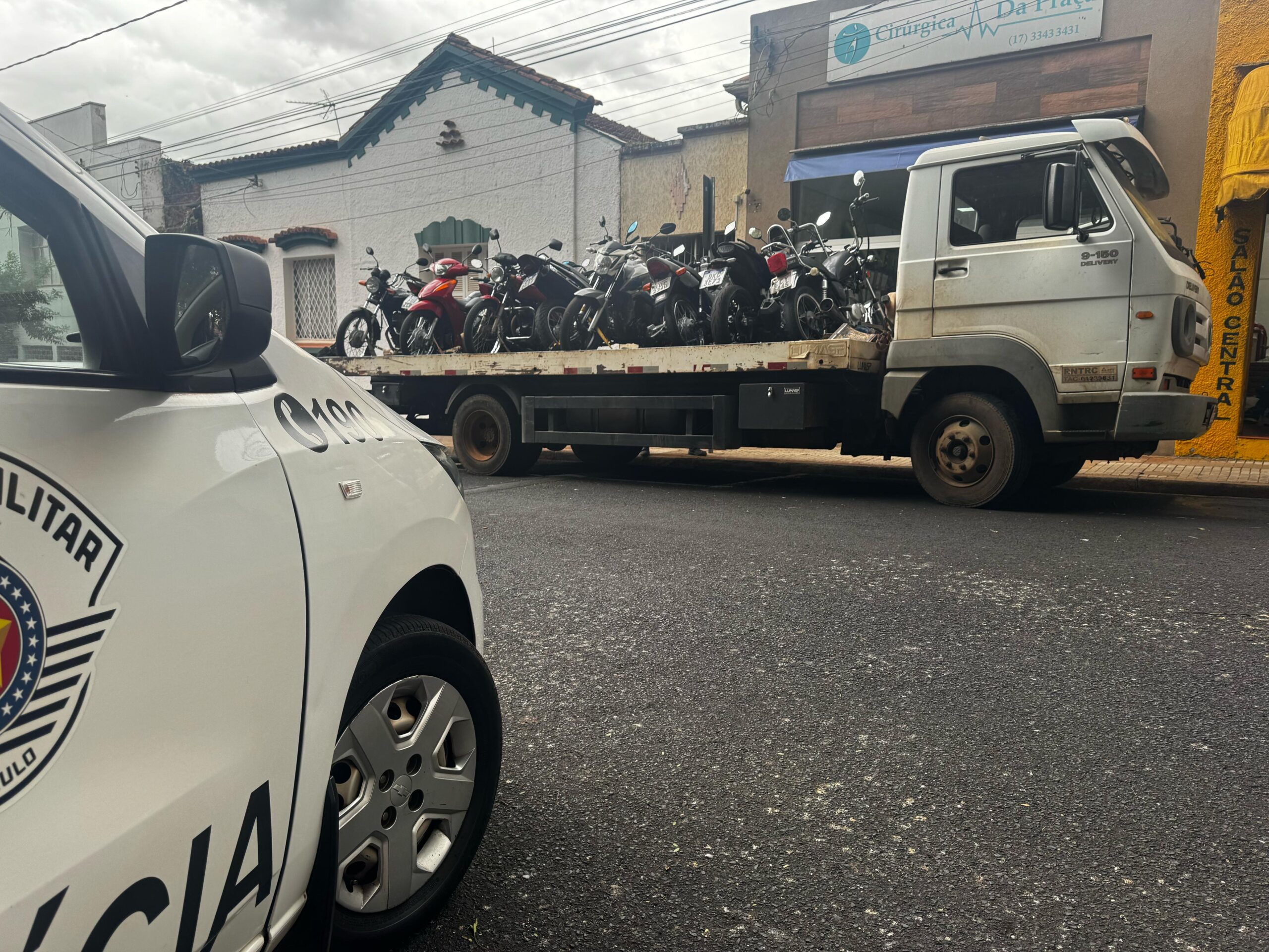 Polícia Militar intensifica fiscalização em motos na região