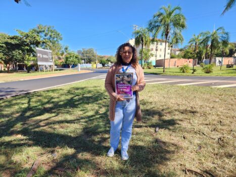 ETAPA: Martiela é assistente social e coordena o projeto no conjunto habitacional que inicia 2ª fase Projeto Social no Conjunto Newton Siqueira Sopa conclui primeira etapa e inicia nova fase com palestras e oficinas