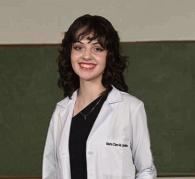 Maria Clara Medeiros Geraldino, estudante do 1º período do curso de medicina da Facisb, orientada pela profª Luciana Areias Surian Síndrome do Pânico
