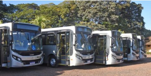 ônibus O prefeito Odair Silva confirmou que a gratuidade no transporte urbano será mantida até o próximo domingo, dia 15 de junho. A medida tomada pela atual administração, foi solicitada por vereadores
