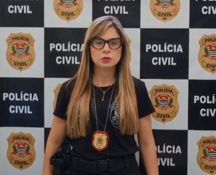 Polícia Civil cumpre mandado de busca na residência de suspeito de crimes contra mulher (Foto: O Diário de Barretos) Polícia Civil cumpre mandado de busca na residência de suspeito de crimes contra mulher (Foto: O Diário de Barretos)